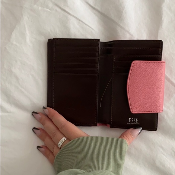 Pink leather wallet - Picture 3 of 3